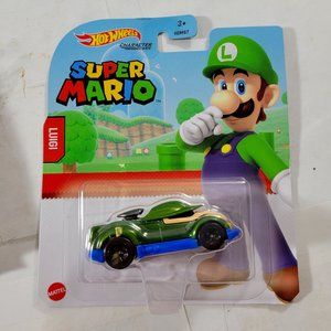 Hot Wheels Nintendo Super Mario Character Cars  - Luigi  -- ITEM #459